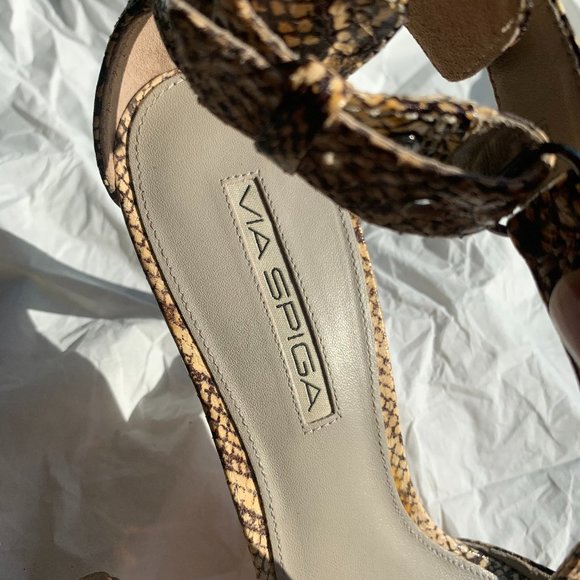 Via Spiga SnakeSkin Heels - Picture 2 of 5
